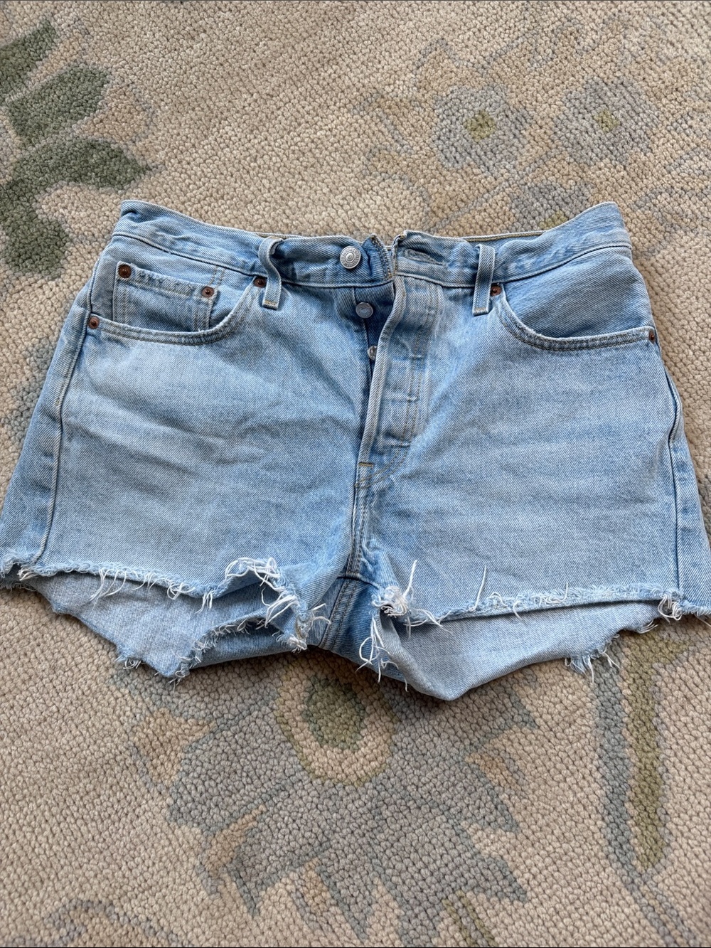 Levi 501 Light Wash Denim Cutoff Shorts - Women